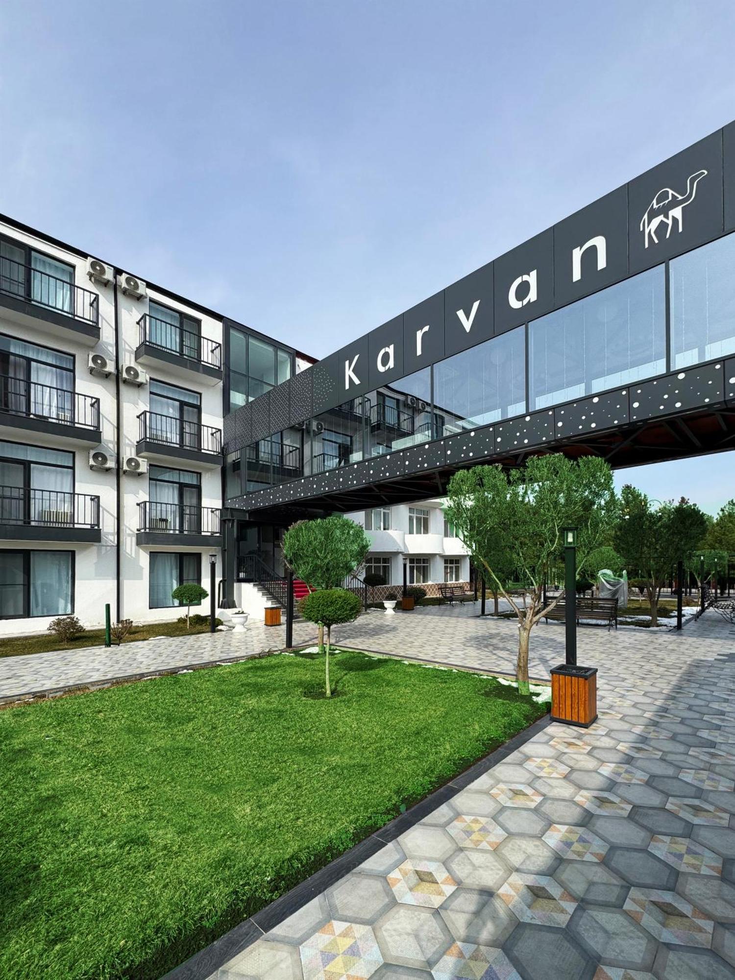 Karvan Hotel-Sanatorium Нафталан Екстериор снимка